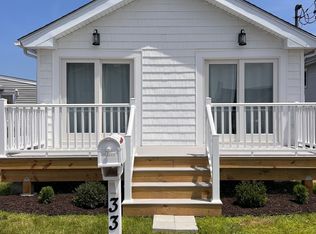 33 Elaine Rd, Milford, CT 06460