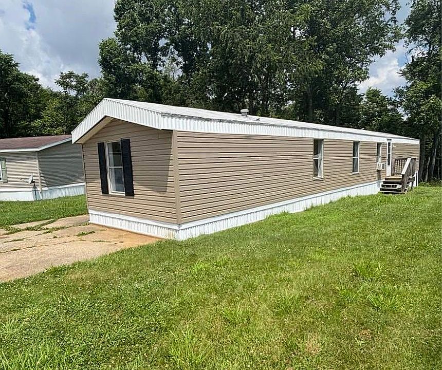 1st image of 124 Woodcrest Mobile Mnr