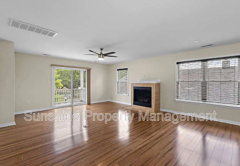 3239 Granby St — Photo 4