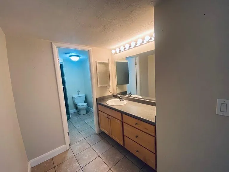 4633 S Quail Vista Ln #H — Photo 8