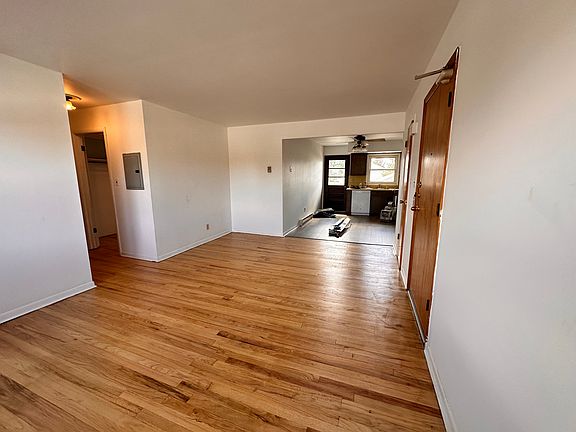3rd image of 333 Green Ave #2