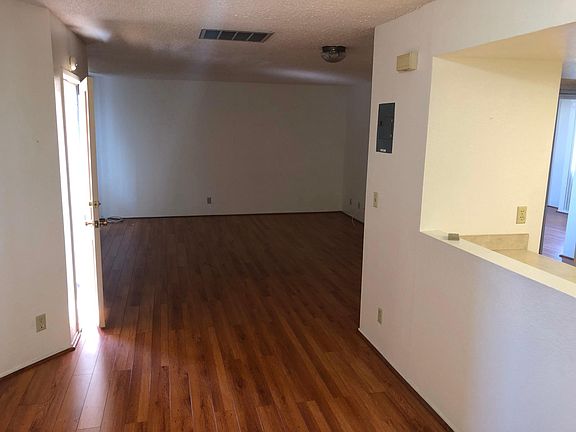 5th image of 1928 Gardena Ave Unit F