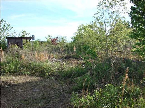 2nd image of 2228 Vera Rd