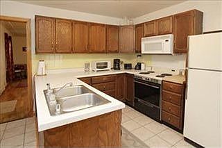 4th image of 160 Bechman Ave S