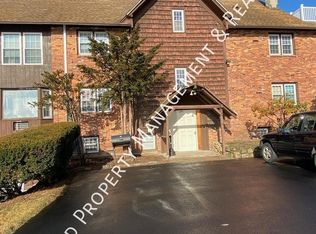 246 Mendon Rd #7, Woonsocket, RI 02895