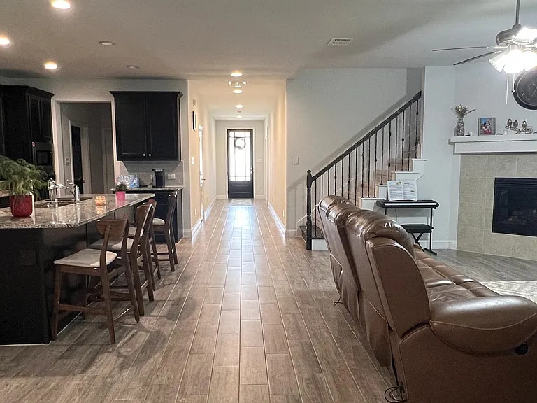 11012 Silver Falls Ct — Photo 2