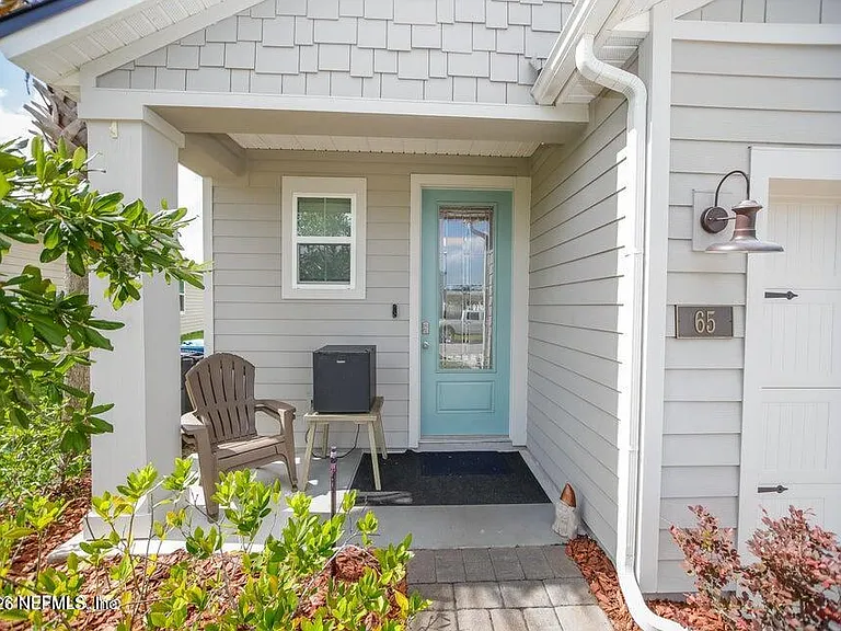 65 Creekmore Dr — Photo 2