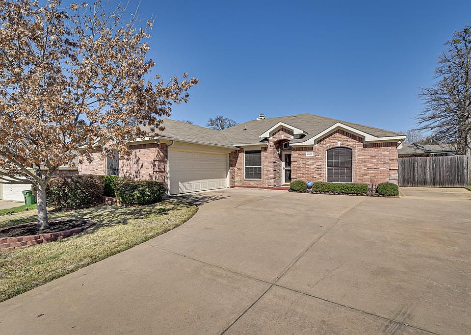 1st image of 4903 Bayberry Dr