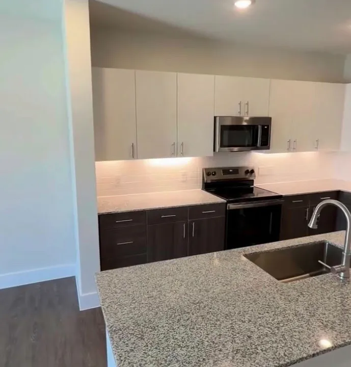 1/2 Estancia Pkwy