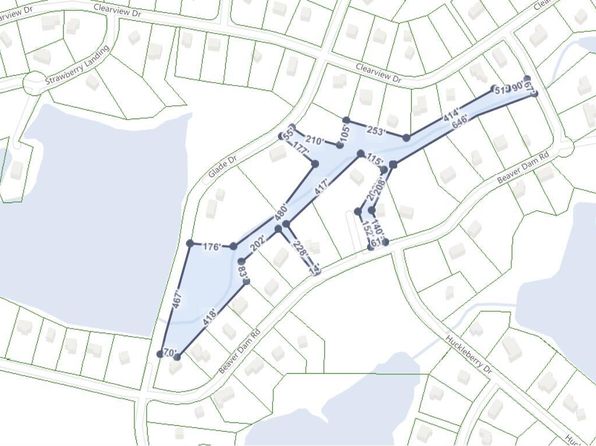 Glade Dr, Long Pond, PA 18334