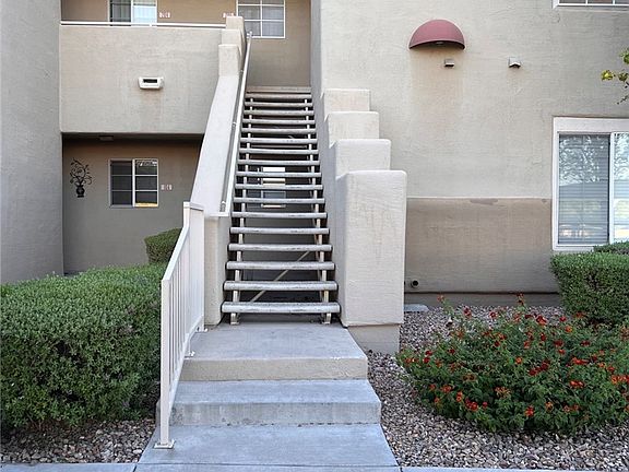 3rd image of 1909 High Valley Ct Unit 205