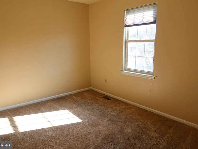 4581 Green Tree Rd — Photo 15
