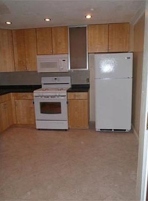 2nd image of 9 Kenmar Dr Unit 24