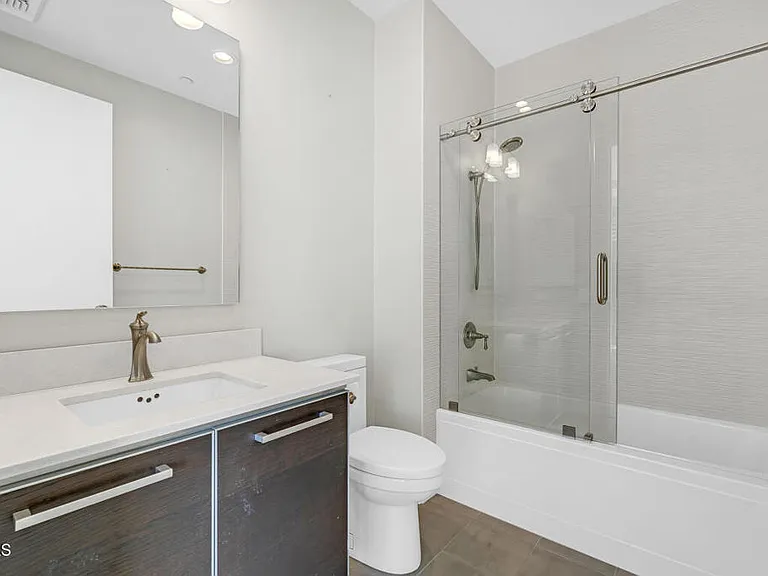 801 S Grand Ave #1710 — Photo 41