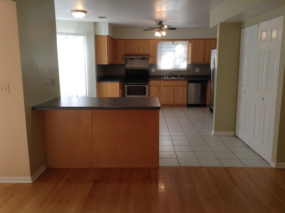 205 Deming Pl, Westmont, IL 60559 Zillow