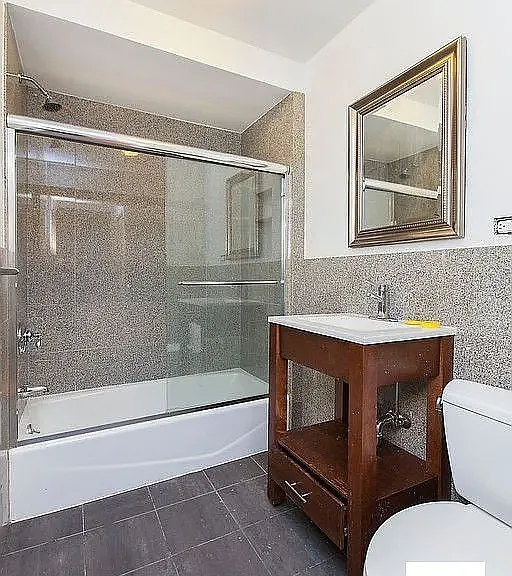 25-27 Astoria Blvd S #3C — Photo 5