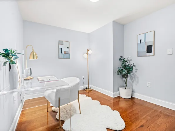 70 Adams Street image 28 of 47