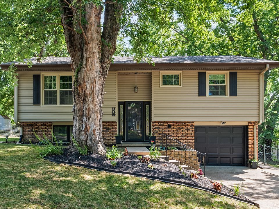 1st image of 305 Ridgeway Dr