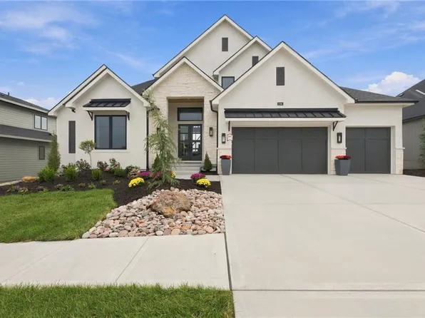 17701 Knox St, Overland Park, KS 66221