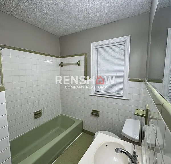 978 Dillworth St — Photo 8