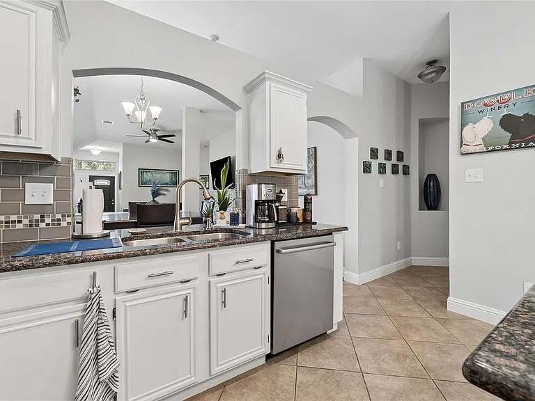 1701 Prescott Dr — Photo 10
