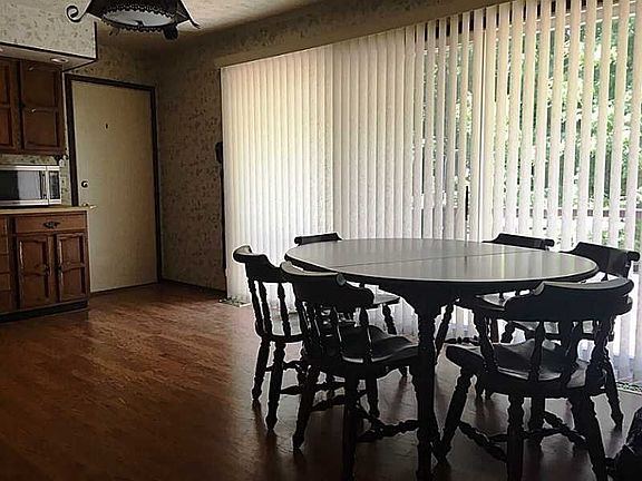 5th image of 4424 Briarwood Dr