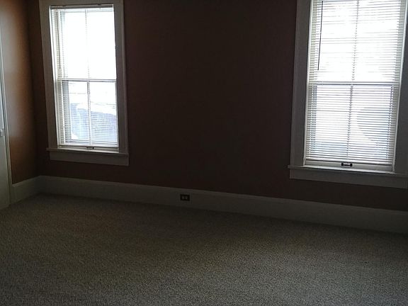 Master bedroom 15 x 15 High ceilings new paint new carpet two small closets