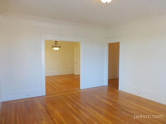 3rd image of 2201 Lake St #2