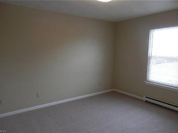 2nd image of 201 Mapleshade Ave #2
