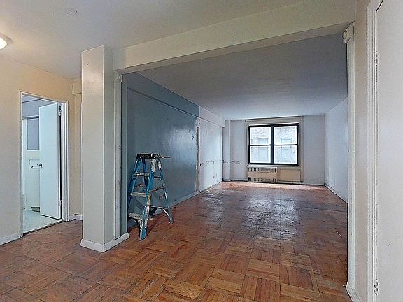 2nd image of 133-17 Sanford Ave #1K