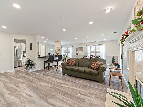 5th image of 2833 Granite Ct