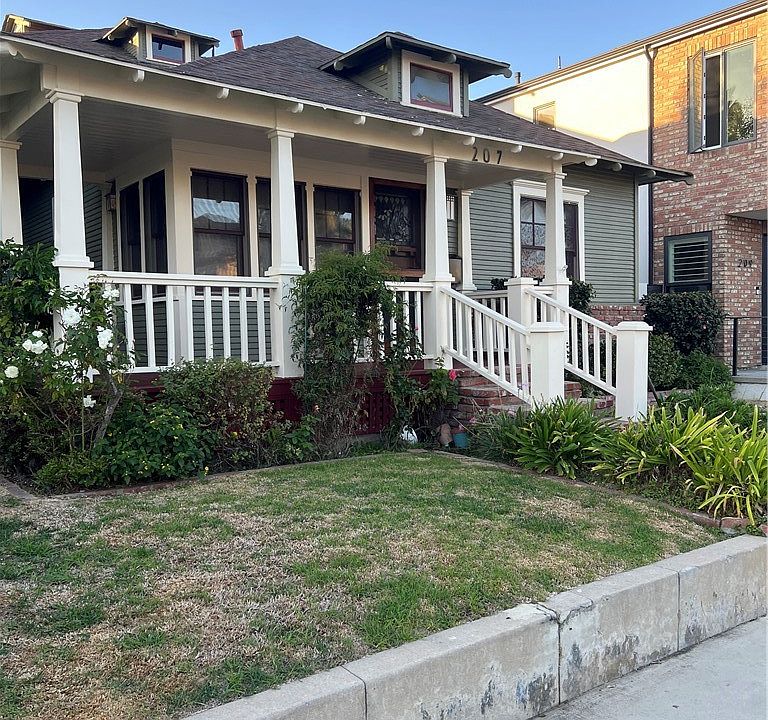 1st image of 207 9th St