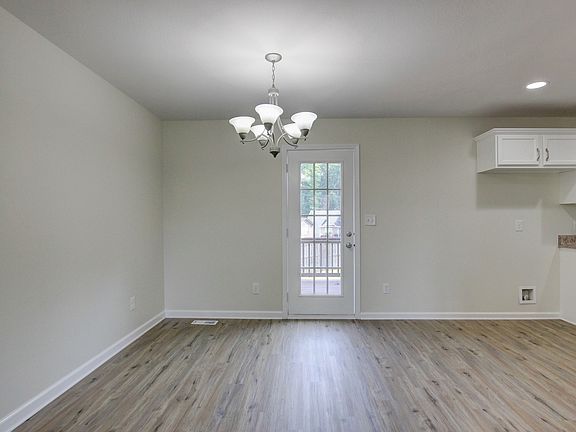 5th image of 599 Cameo Ct
