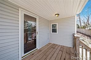 5th image of 22 Middleville Road