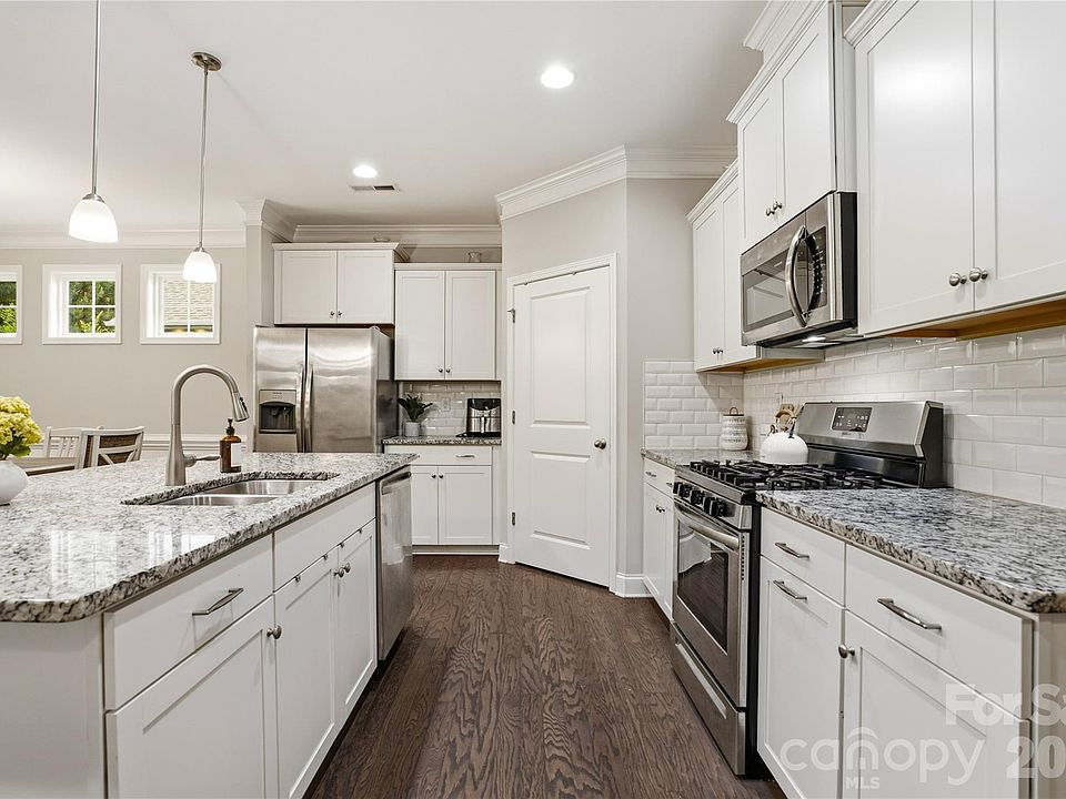 1st image of 2444 Seagull Dr