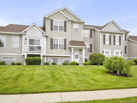 2nd image of 1717 Fieldstone Dr N