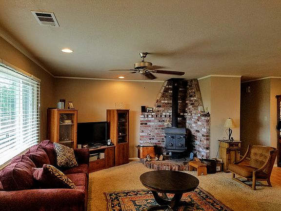2nd image of 1213 Northridge Dr