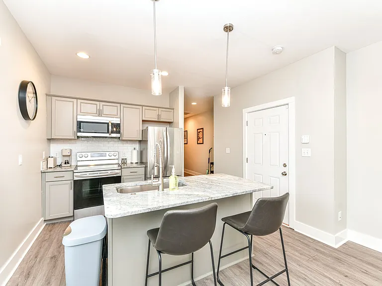 2645 N College Ave #C — Photo 5