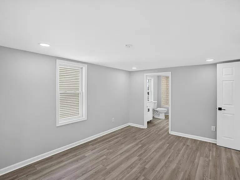 428 S Governors Ave #C — Photo 26
