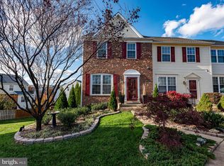 421 Silverbell Ter NE, Leesburg, VA 20176