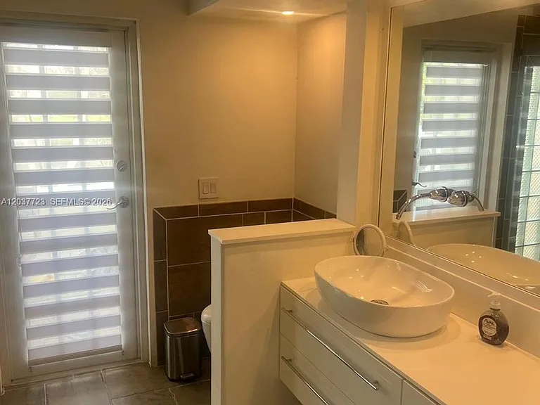 1130 Spyglass — Photo 21