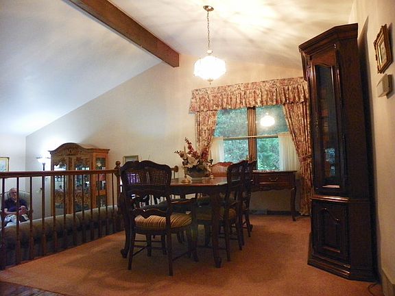 5th image of 12347 Lake View Ct