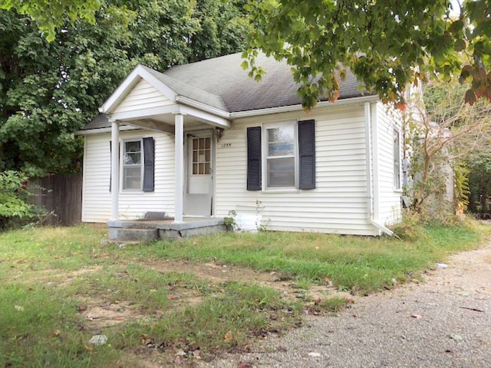 2nd image of 1255 Woodland Dr
