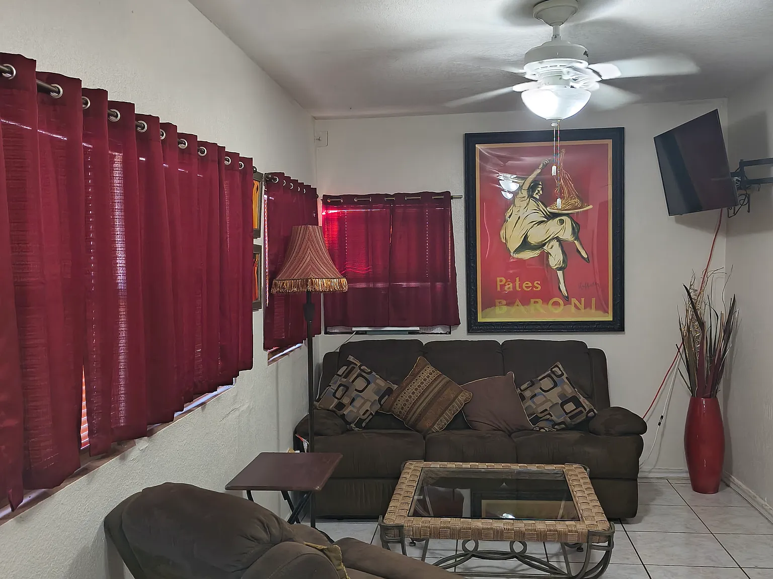 1 bed, 433 sqft, $1,400 — Photo 1