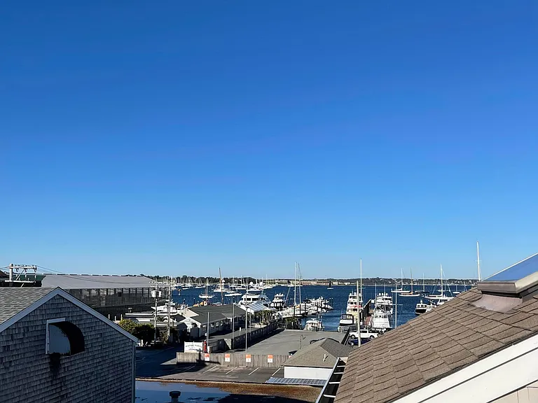 435 Thames St #1 — Photo 22