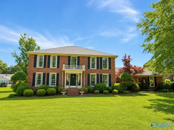 109 Red Barn Rd, Rainbow City, AL 35906