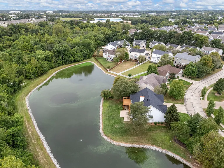 8050 Knights Crossing Dr — Photo 17