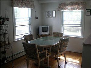 3rd image of 370 Knowlton Ave
