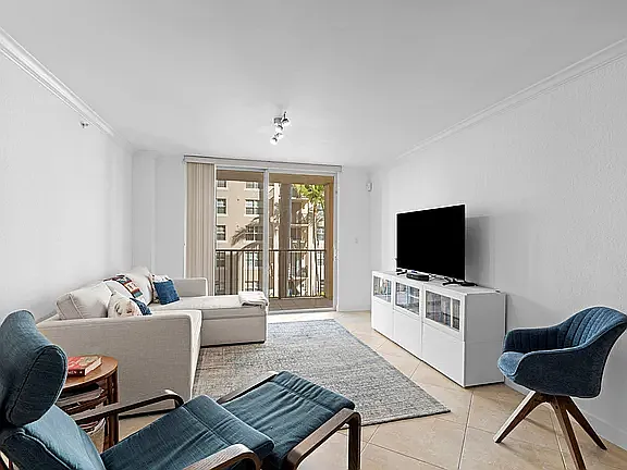 1801 N Flagler Dr #303 — Photo 6