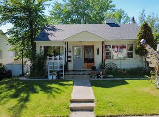 1118 12b St S, Lethbridge, AB T1K1S2